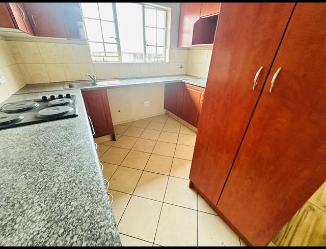 2 BEDROOM APARTMENT FOR SALE IN BRENTWOOD PARK